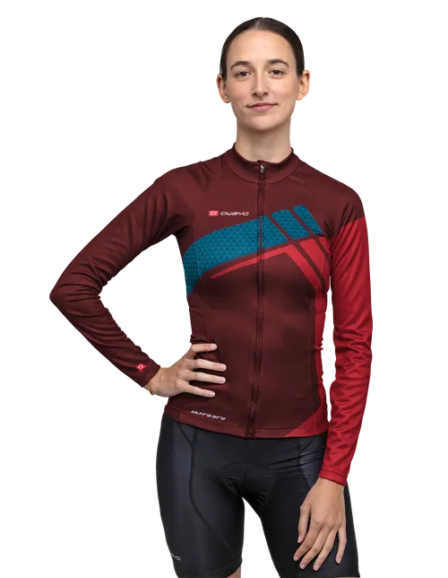 Das Model ist 175 cm groß und trägt Größe S1