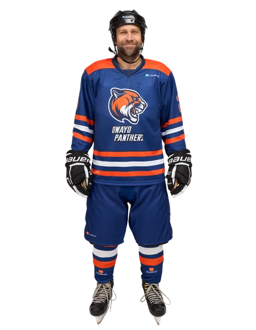 Das Model ist 175 cm groß und trägt Größe L